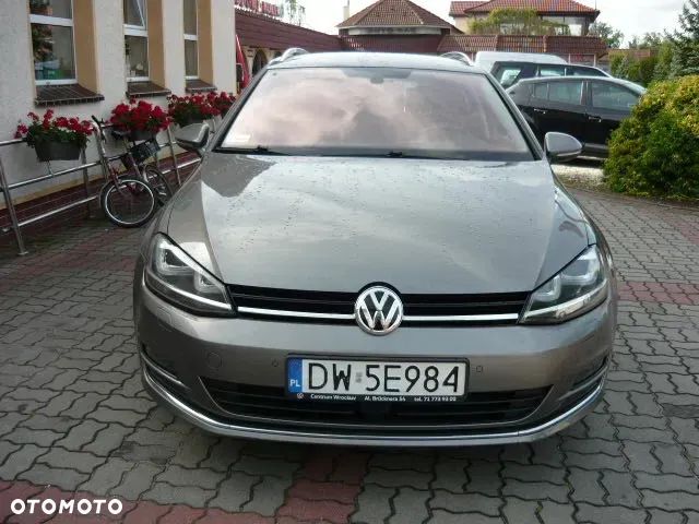 Volkswagen Golf - 5