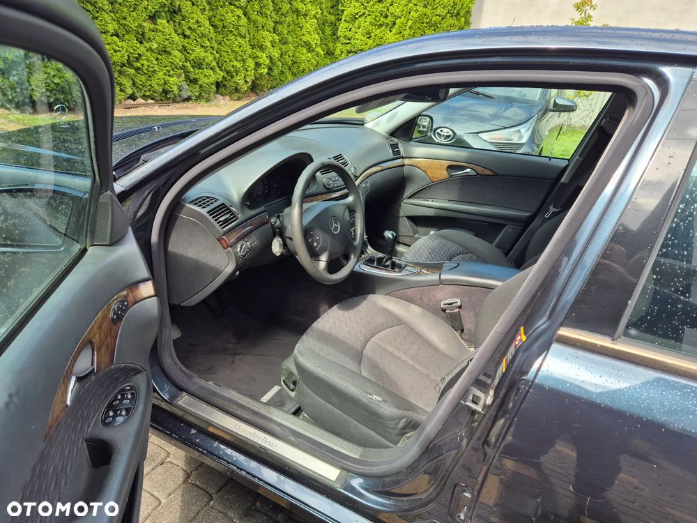 Mercedes-Benz Klasa E 200 CDI Classic DPF - 7