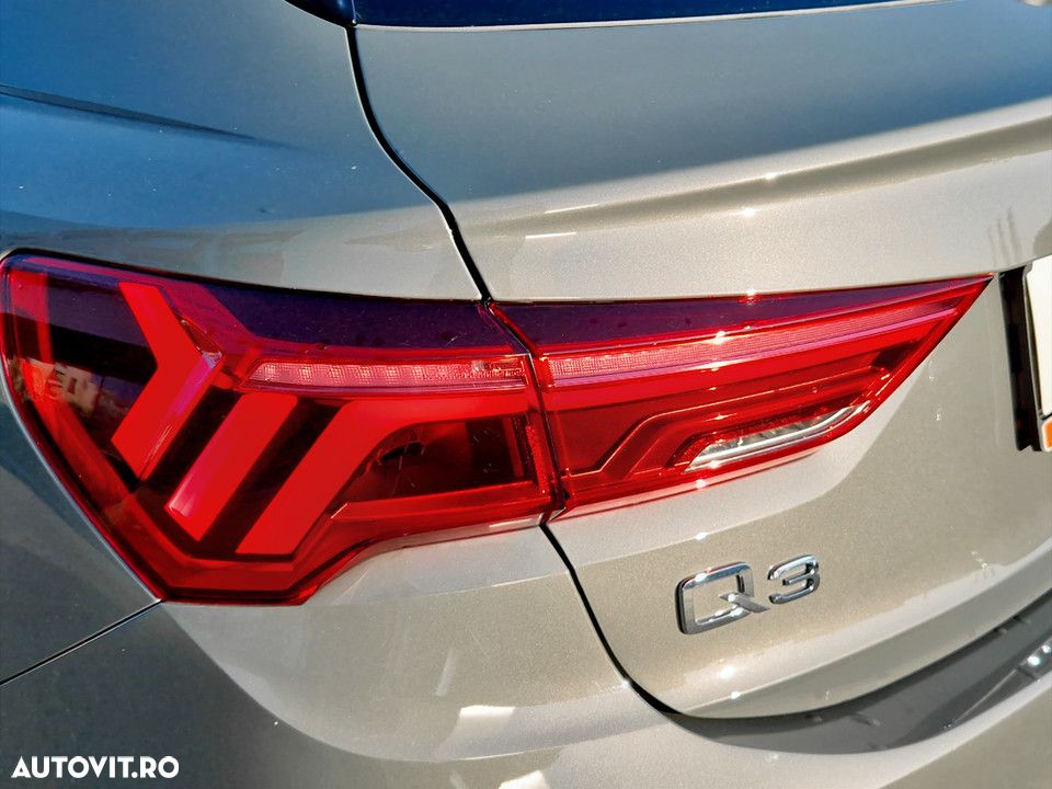 Audi Q3 35 TFSI S tronic - 10