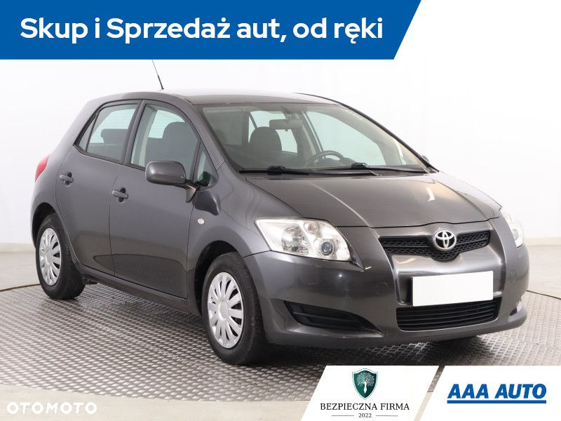 Toyota Auris - 2