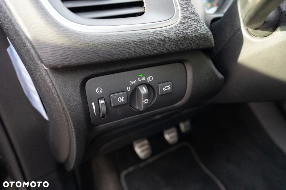 Volvo V40 D2 RDesign - 18