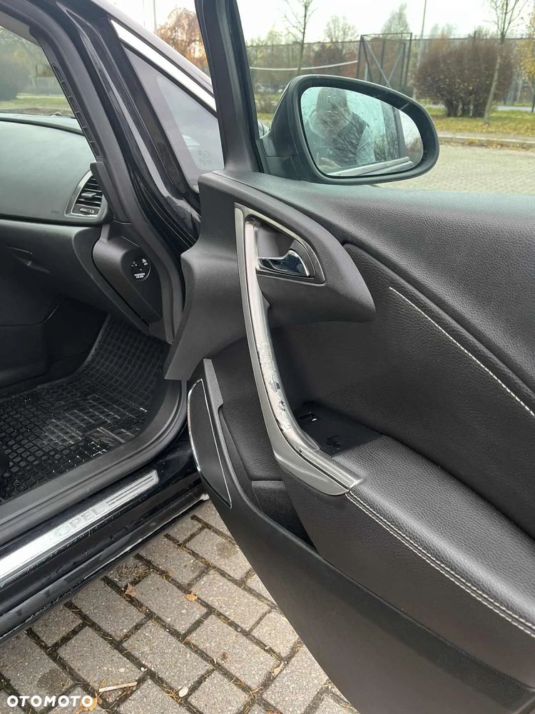 Opel Astra 1.4 Turbo Cosmo - 13