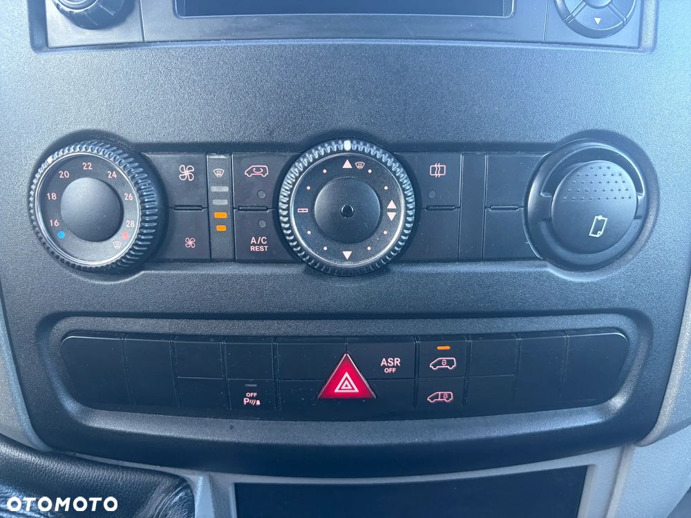 Volkswagen Crafter - 21