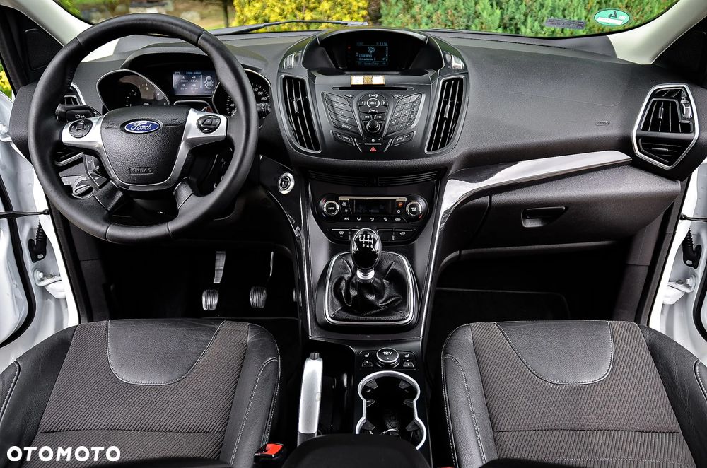 Ford Kuga 2.0 TDCi 4x4 SYNC - 29