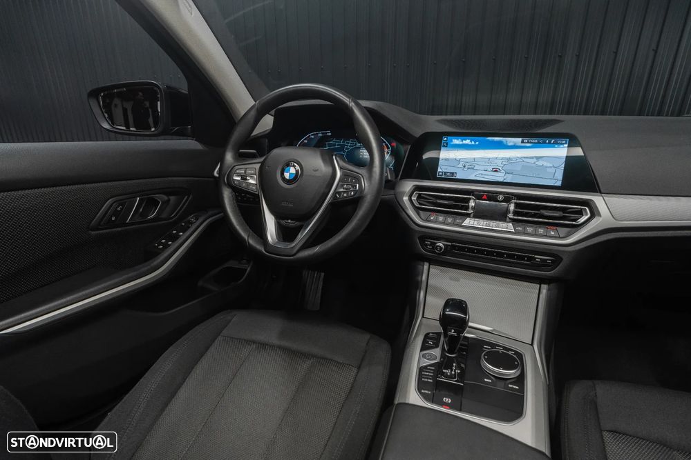 BMW 318 d Aut. Sport Line - 9