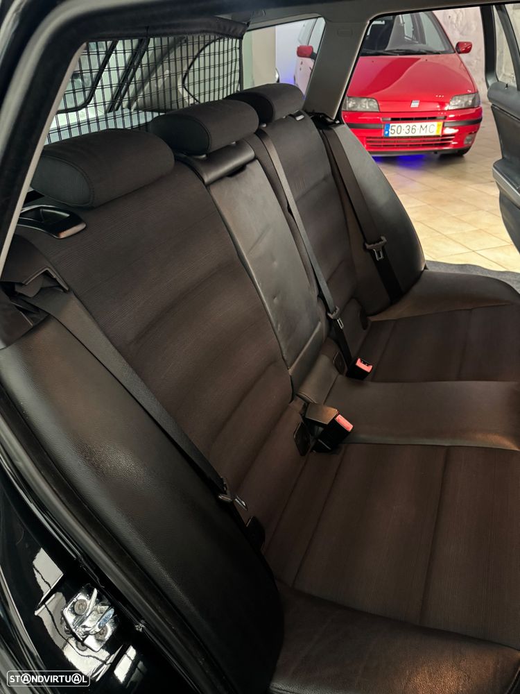 BMW 318 d LifeStyle - 14