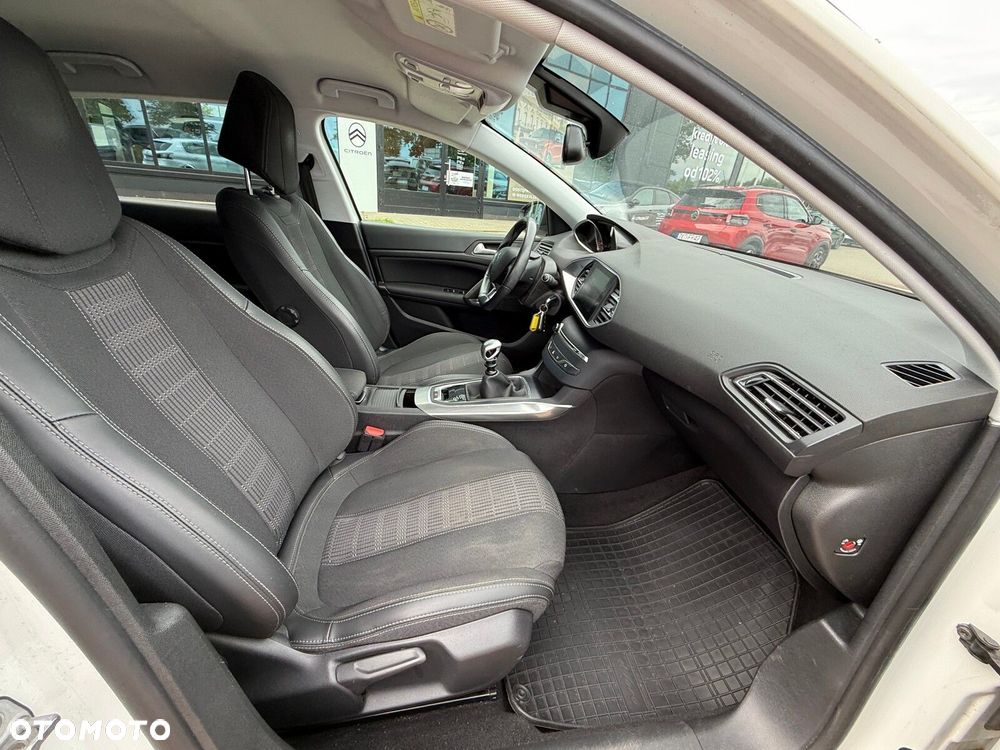 Peugeot 308 1.2 PureTech Allure Pack S&S - 14