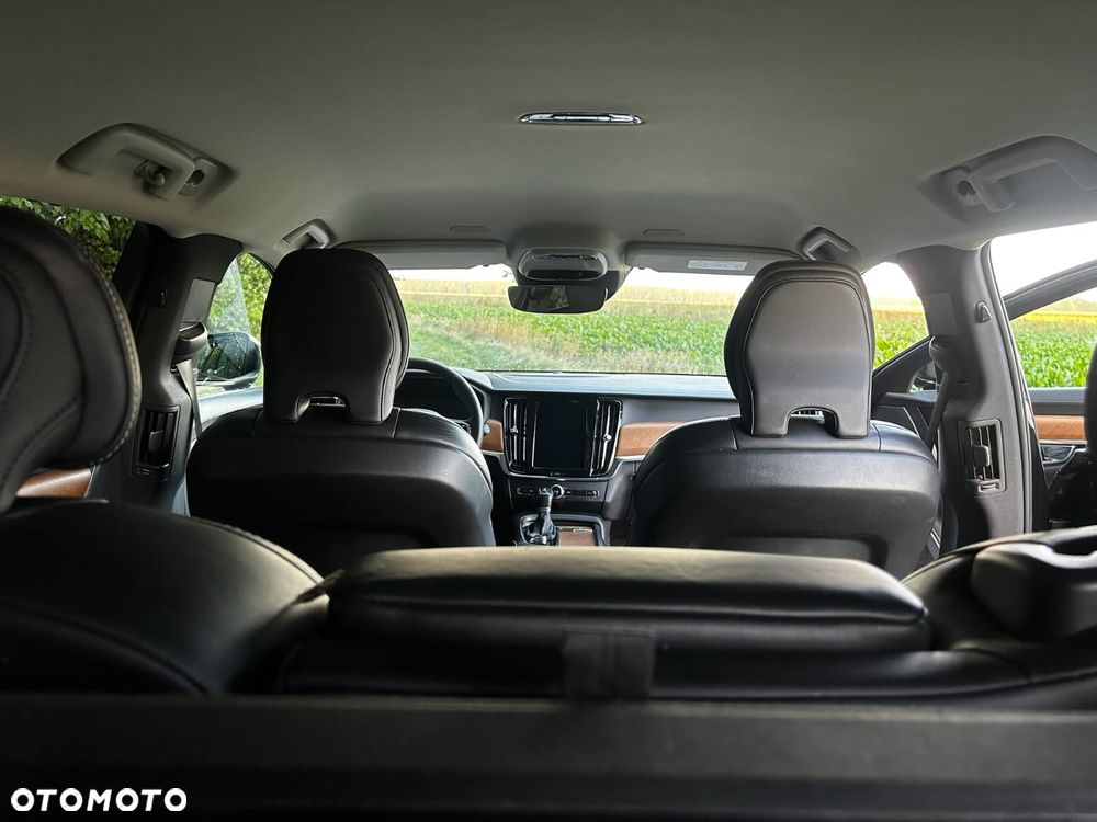 Volvo V90 - 17