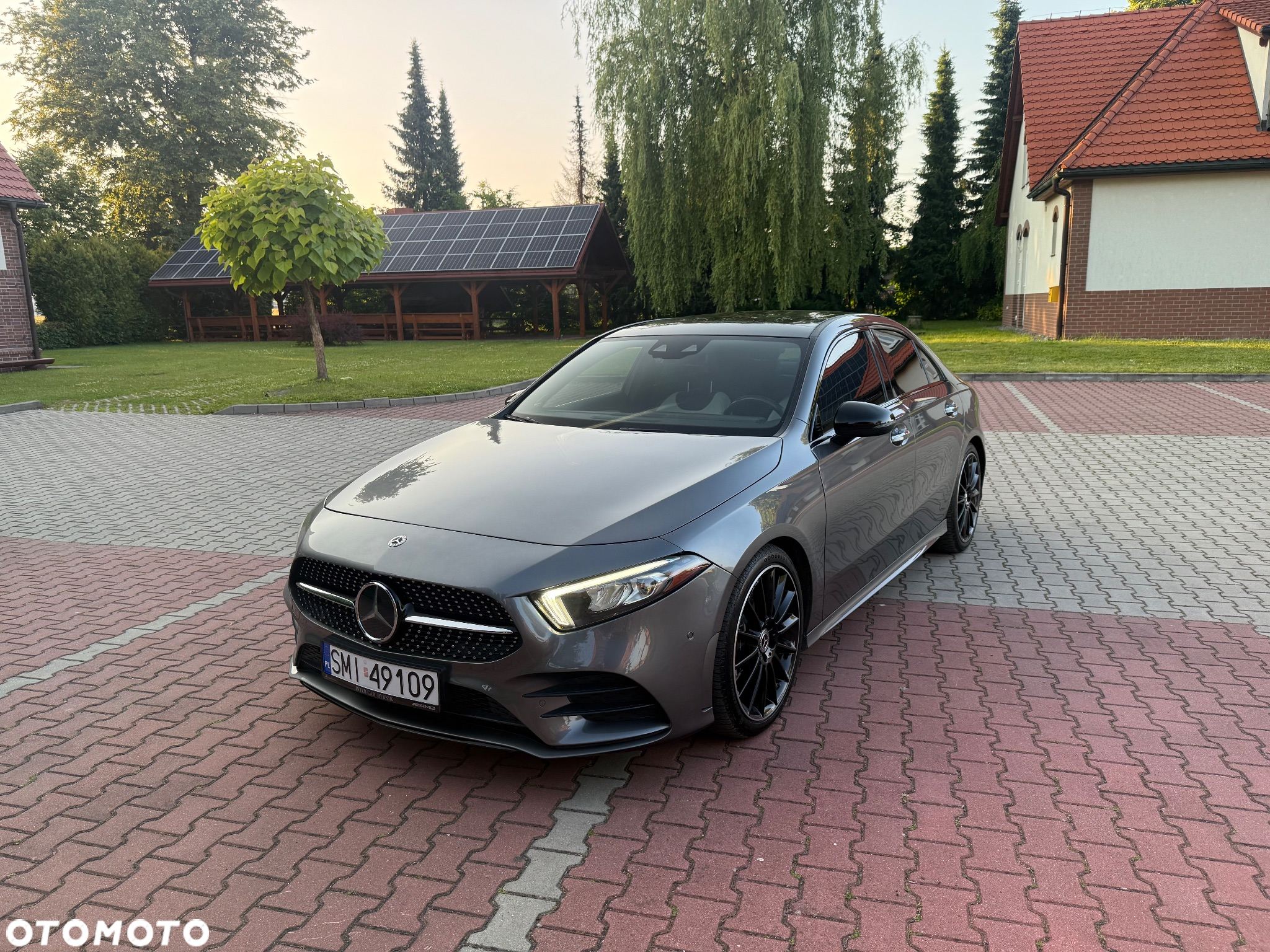 Mercedes-Benz Klasa A 220 AMG Line 7G-DCT - 22