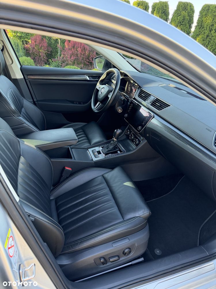 Skoda Superb 2.0 TDI Style DSG - 11