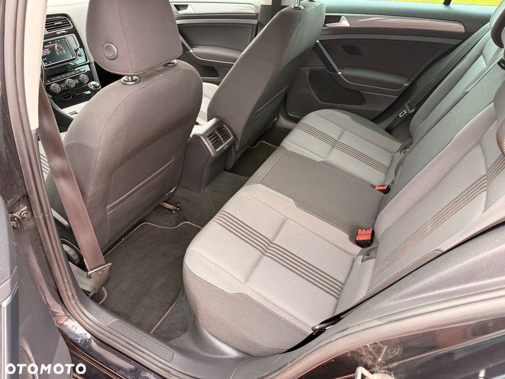 Volkswagen Golf 1.6 TDI BlueMotion Technology Allstar - 10