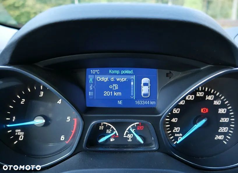 Ford Kuga 2.0 TDCi 4x4 Titanium - 16