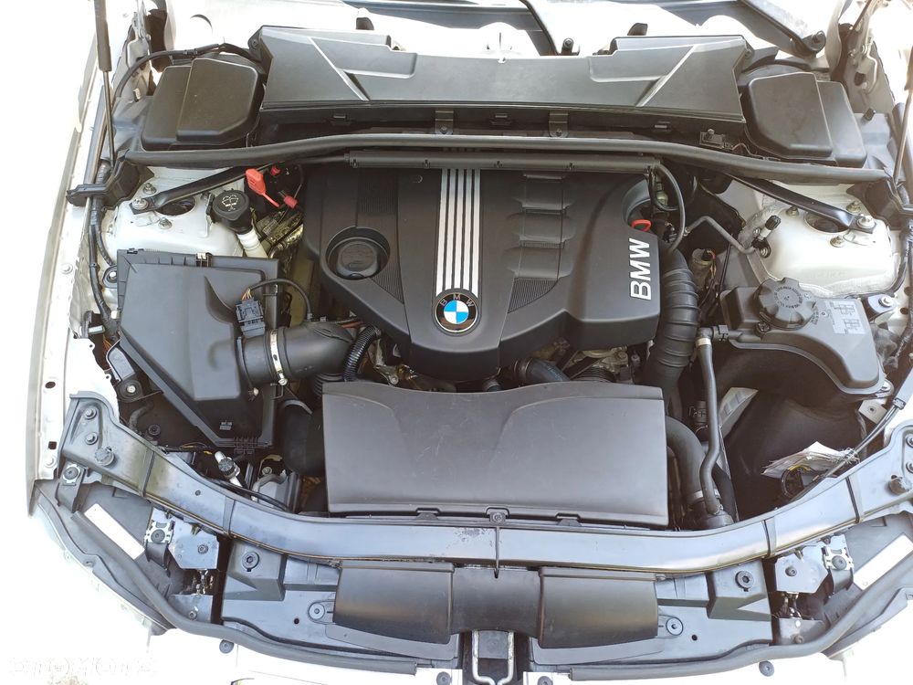 BMW Seria 3 318d - 6