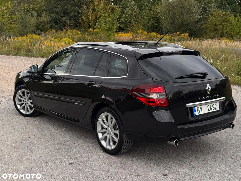 Renault Laguna dCi 150 FAP GT - 23