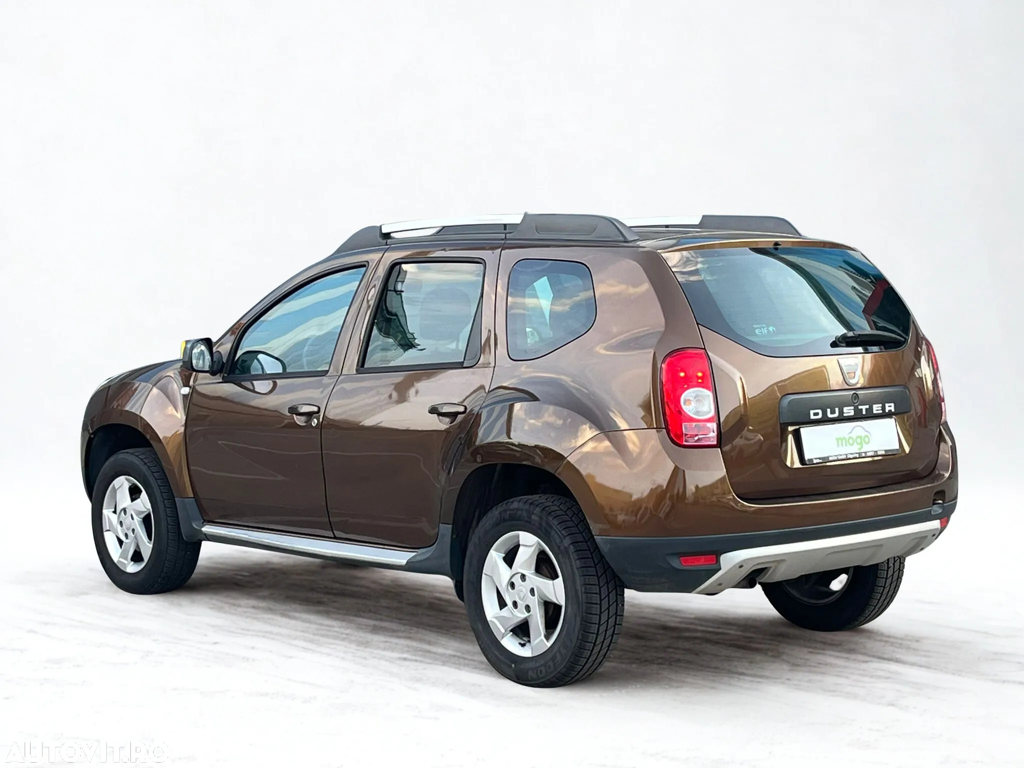 Dacia Duster 1.6 4x2 Laureate - 2