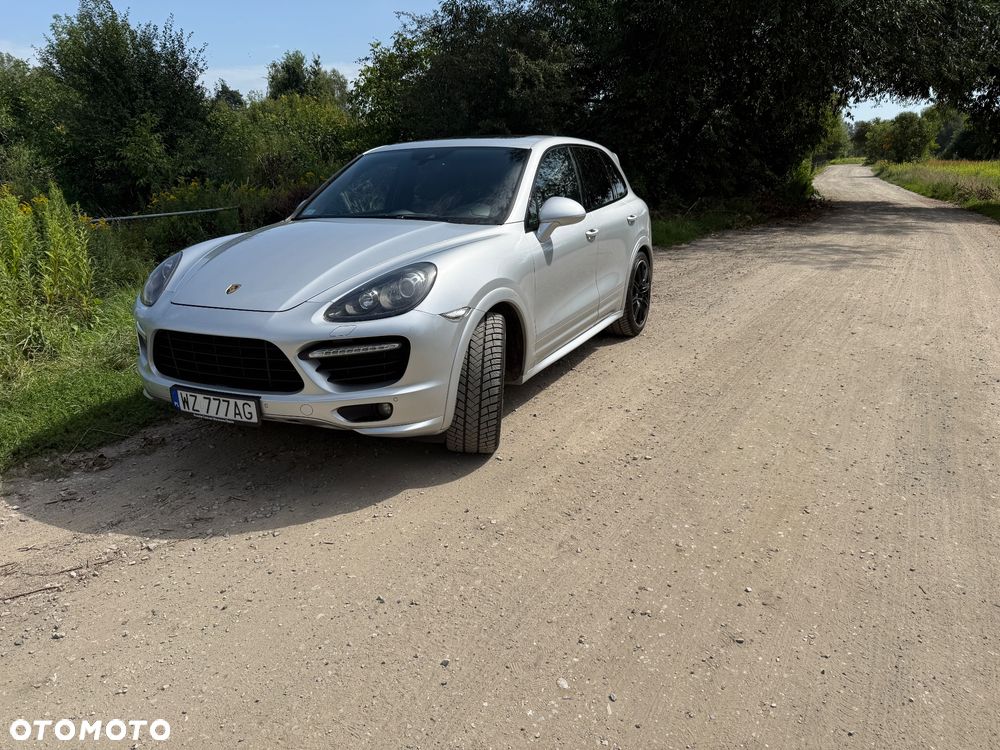 Porsche Cayenne - 6