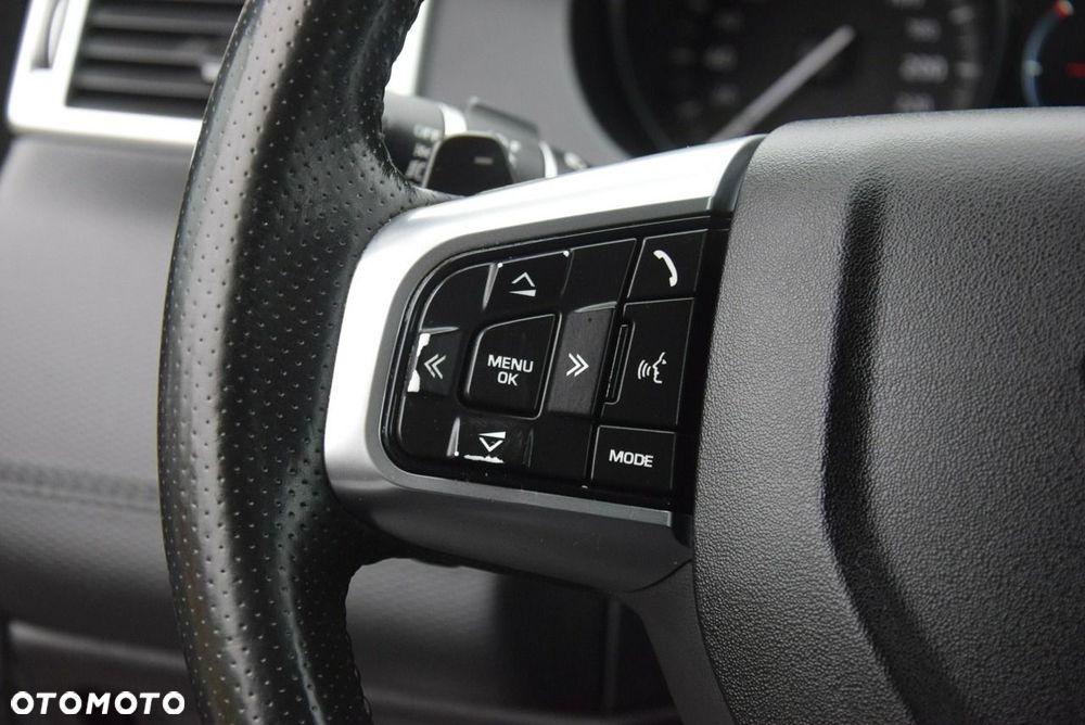 Land Rover Discovery Sport D150 R-Dynamic - 24