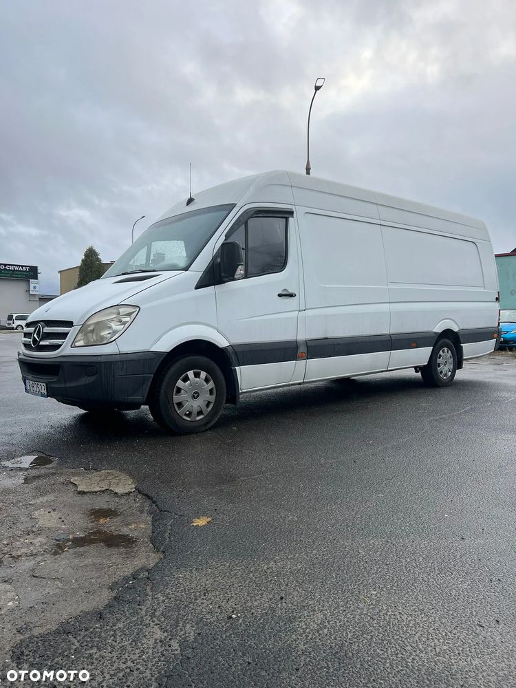 Mercedes-Benz Sprinter - 1