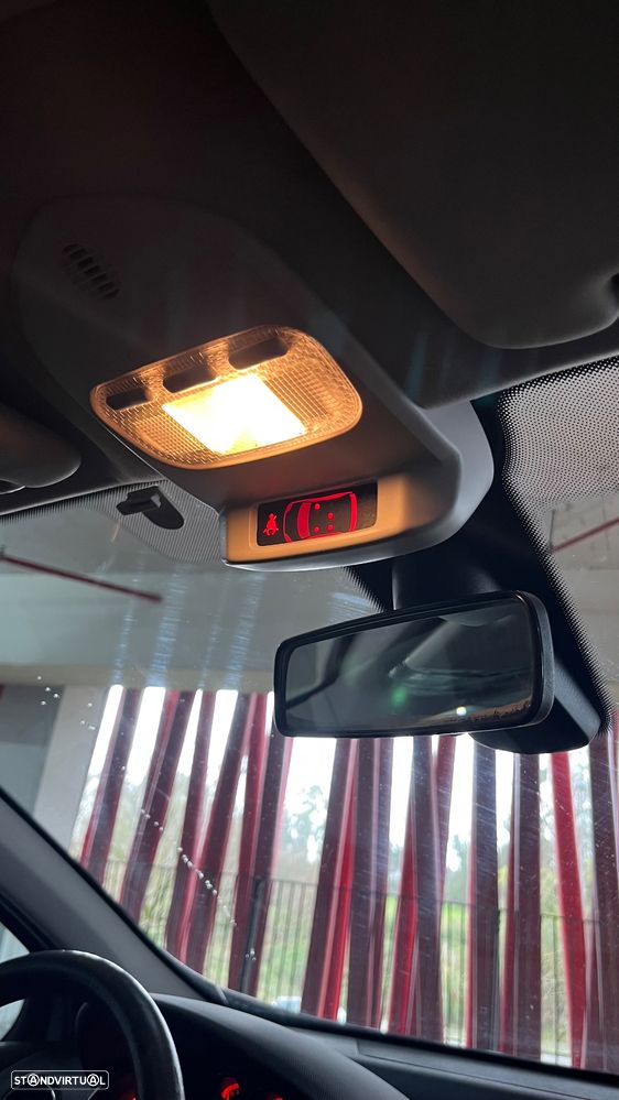 Peugeot 308 SW 1.6 HDi Sport CVM6 - 15