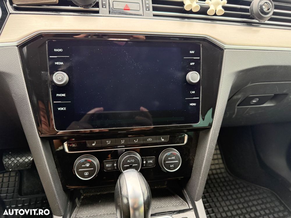 Volkswagen Passat 2.0 TDI DSG Highline - 4