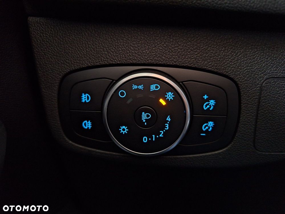 Ford Focus SW 1.5 EcoBlue SCR Connected - 35
