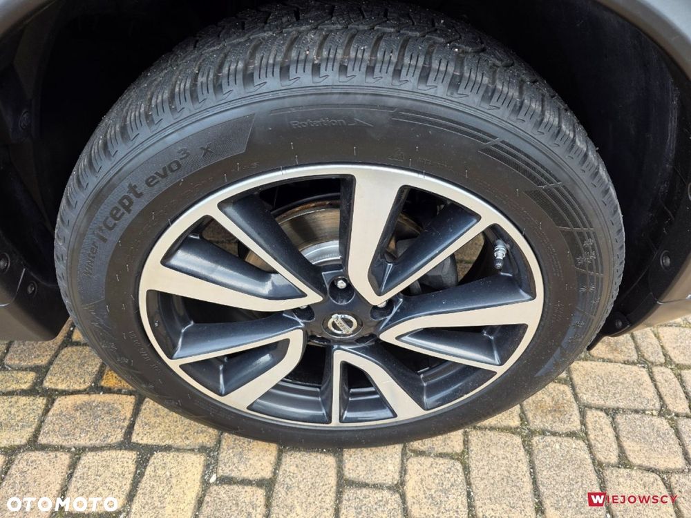 Nissan X-Trail - 25