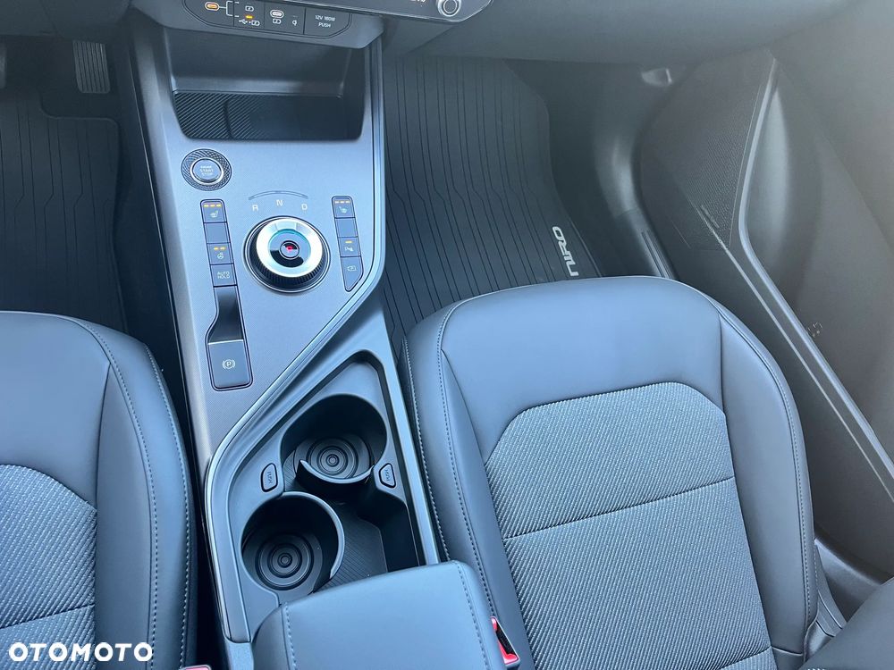 Kia Niro 1.6 GDI Hybrid Business Line - 26