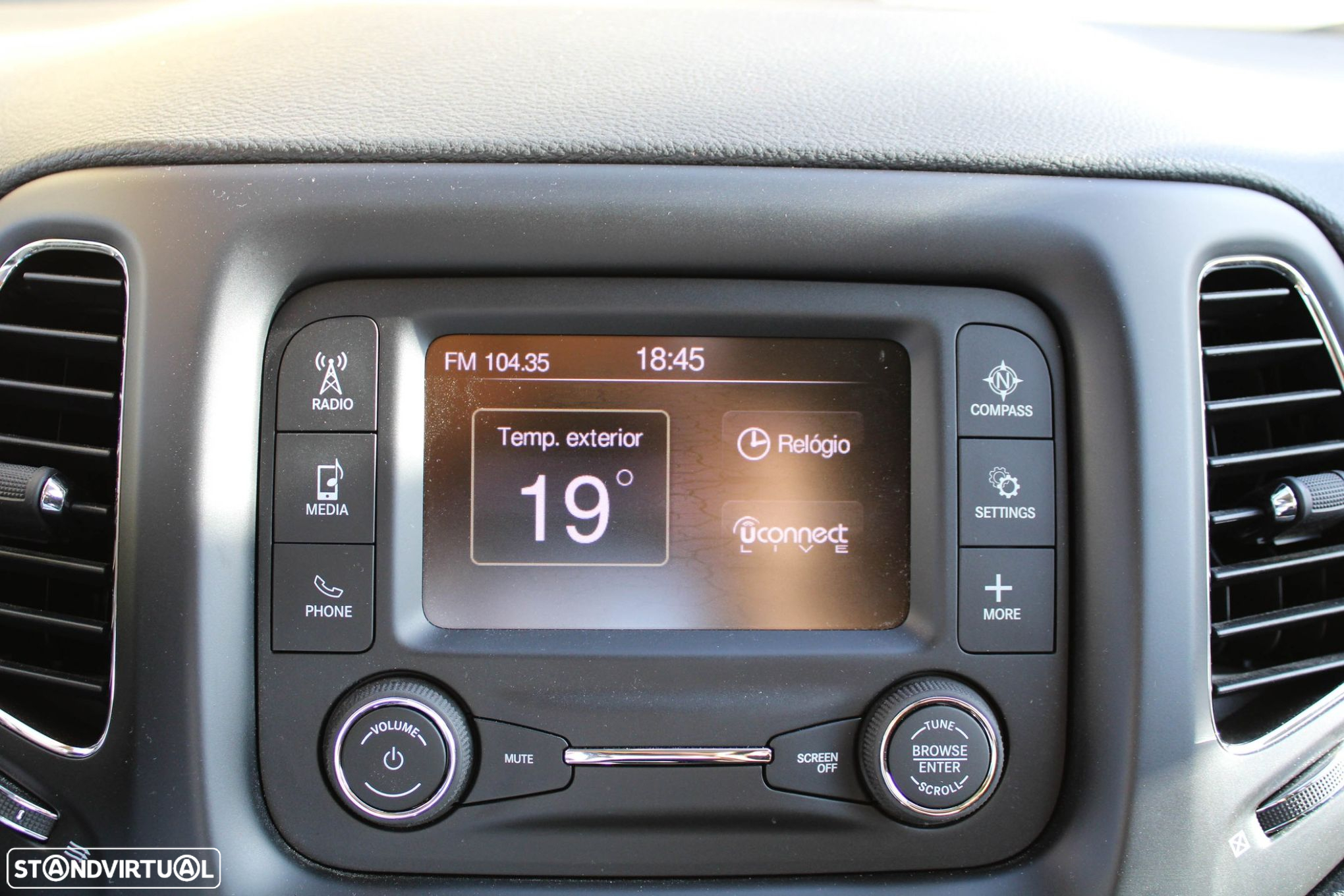 Jeep Compass 1.3 T Sport - 37
