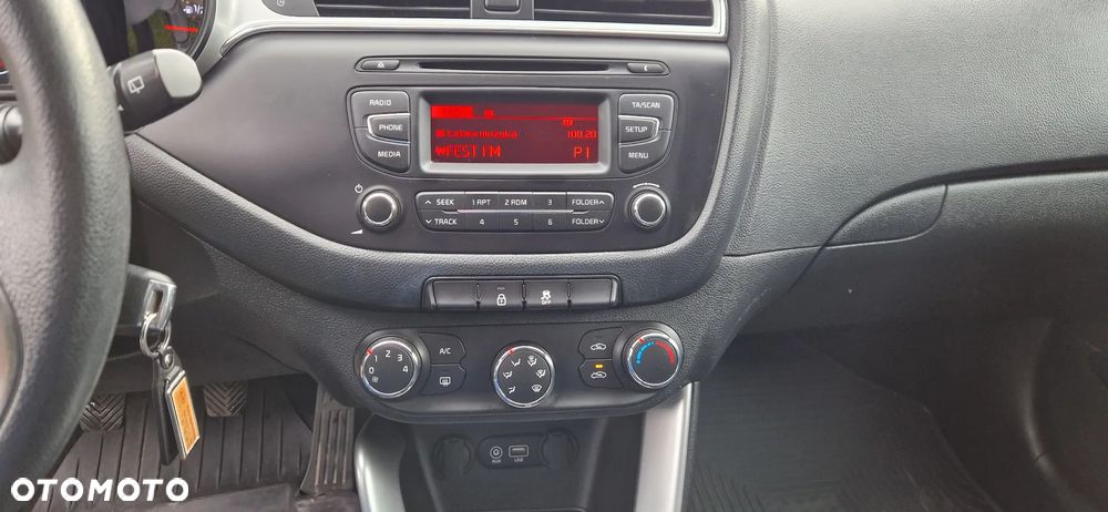 Kia Ceed 1.6 GDI L Business Line - 16