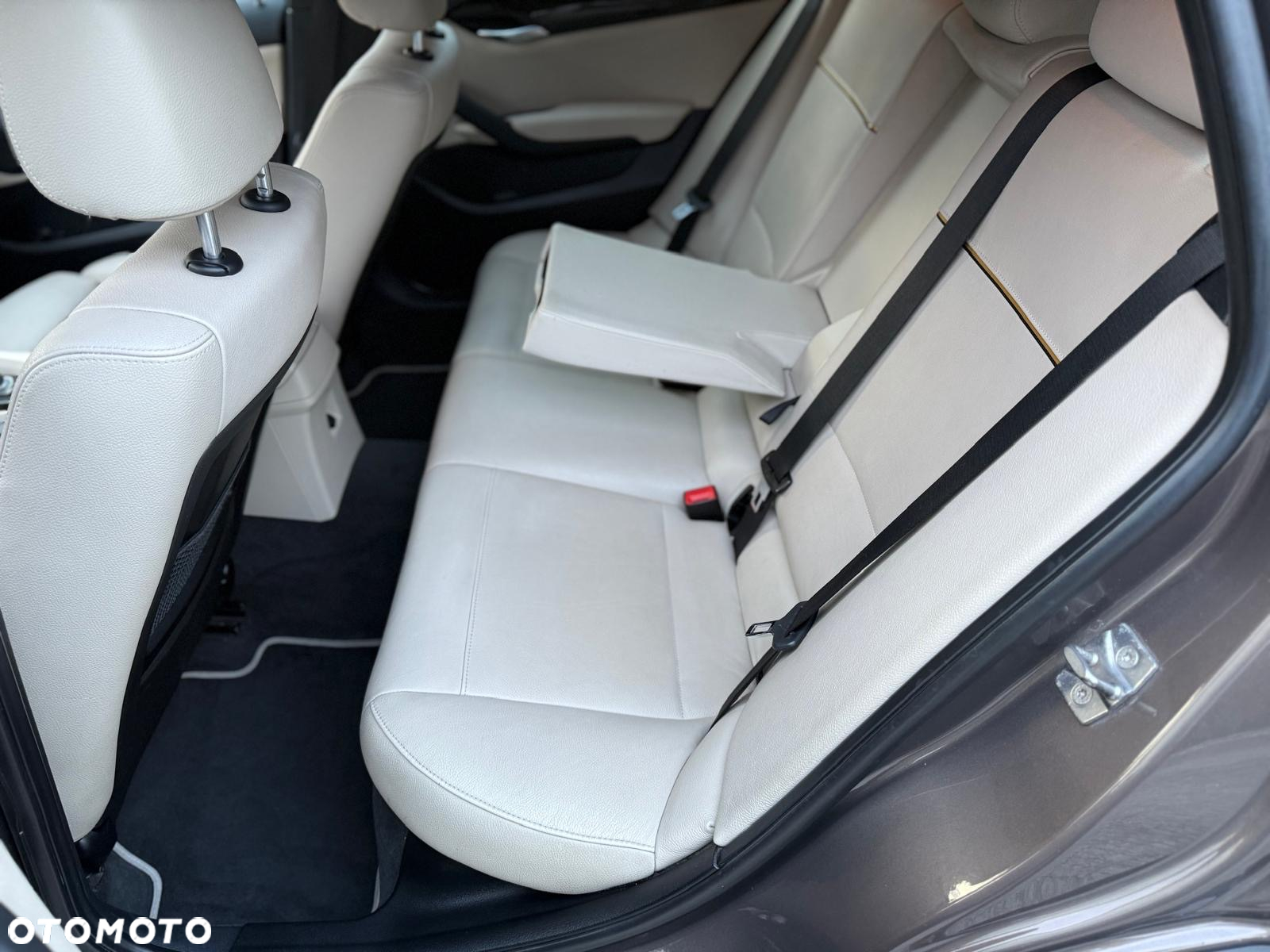 BMW X1 xDrive28i - 17