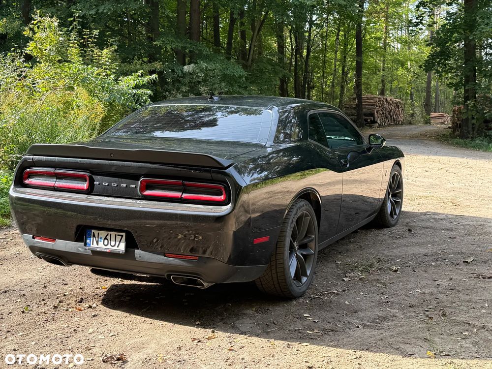 Dodge Challenger 6.4 Scat Pack - 9