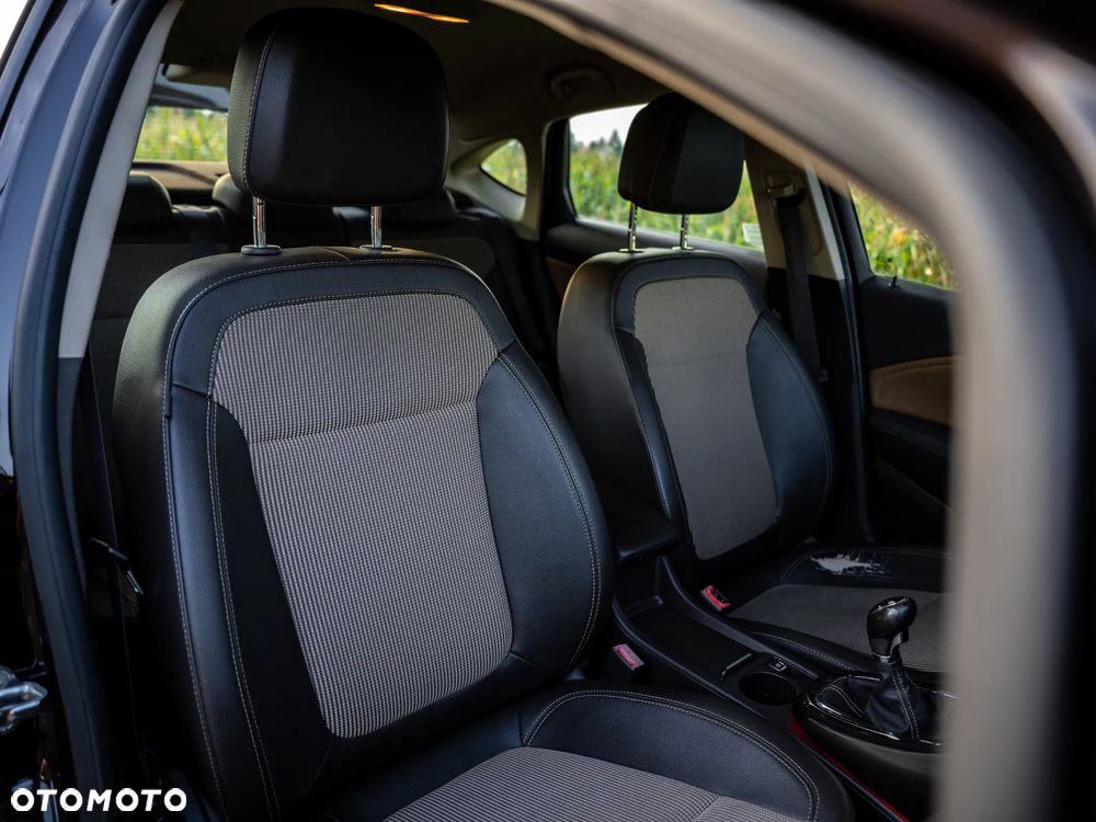 Opel Astra 1.4 T Executive - 8