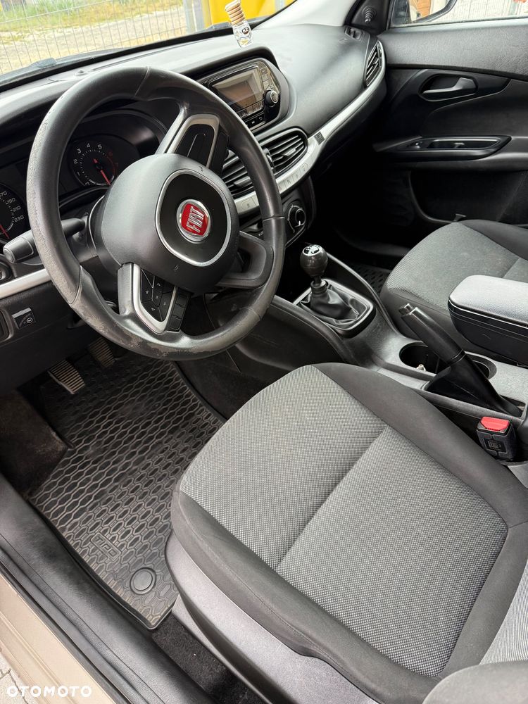 Fiat Tipo 1.4 16V - 12