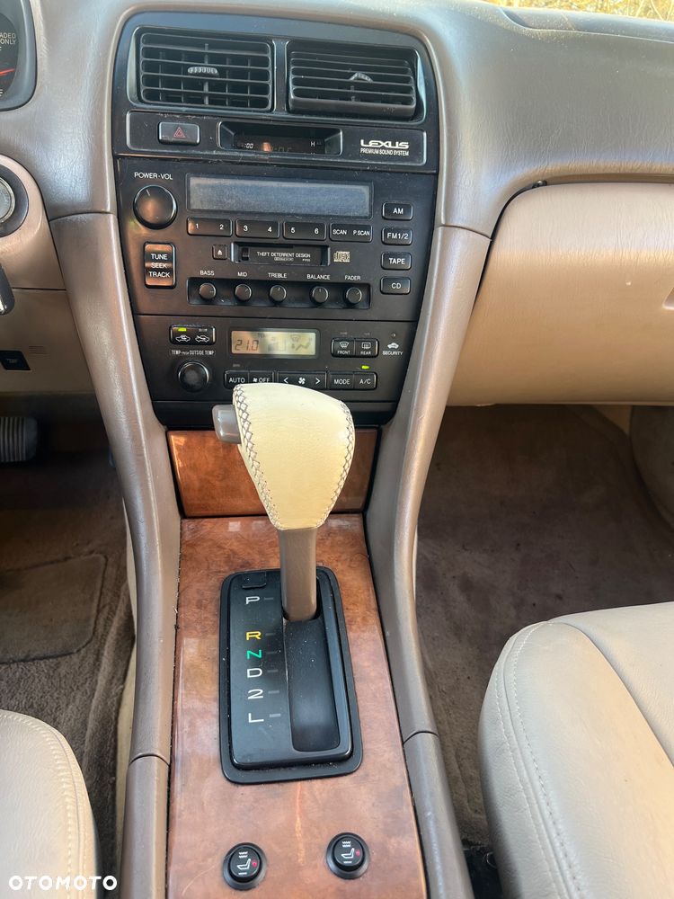 Lexus ES - 17