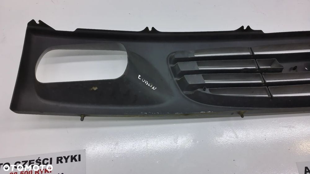 Daewoo Lublin Atrapa Grill - 5