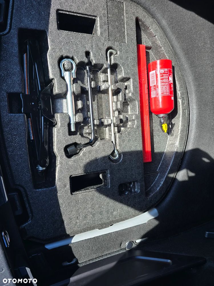 Toyota Corolla 1.2 T Comfort - 29