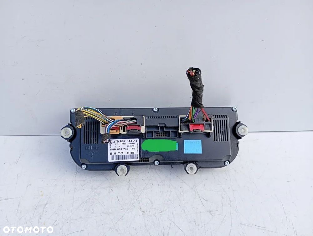 panel sterowania nawiewu klimatyzacji skoda octavia ii lift 2011r 3t0907044as - 5