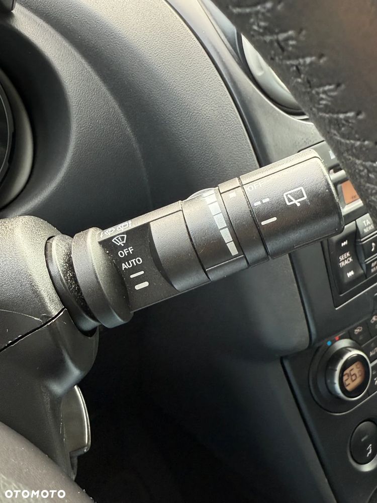 Nissan Qashqai 2.0 dCi 4x4 Tekna Premium - 36