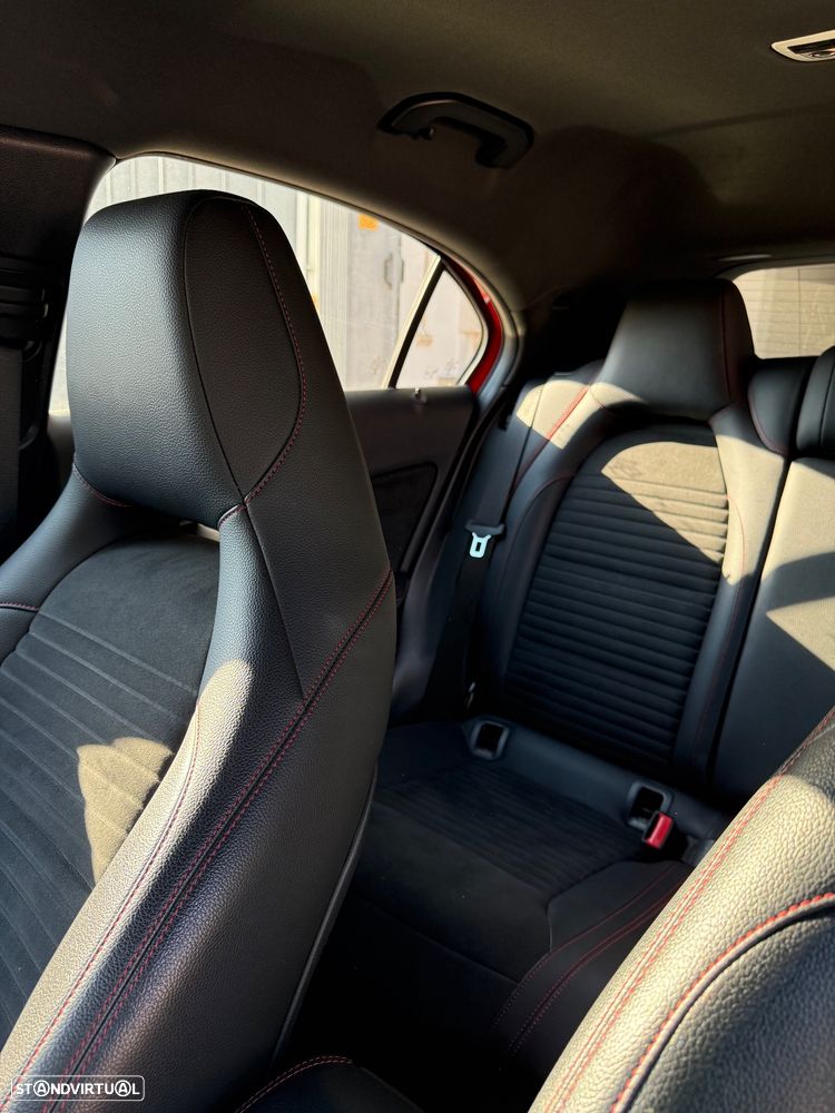 Mercedes-Benz A 180 d AMG Line - 9