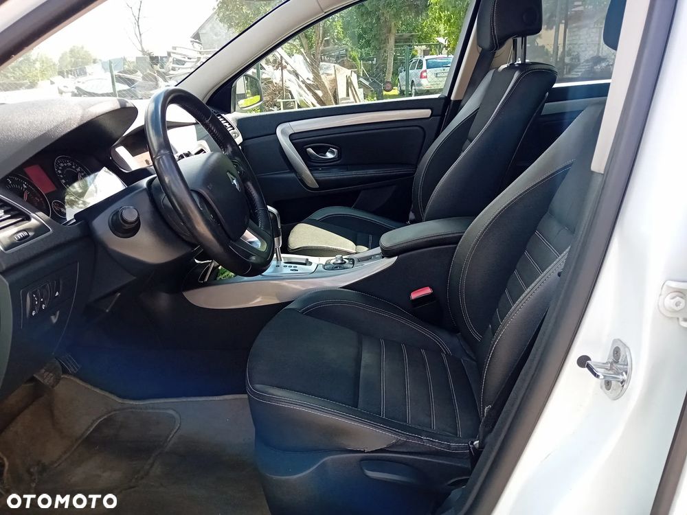 Renault Laguna dCi 110 FAP EDC Limited - 8