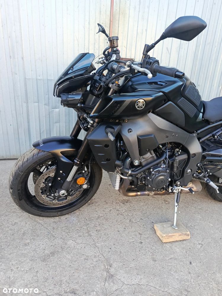 Yamaha MT - 12