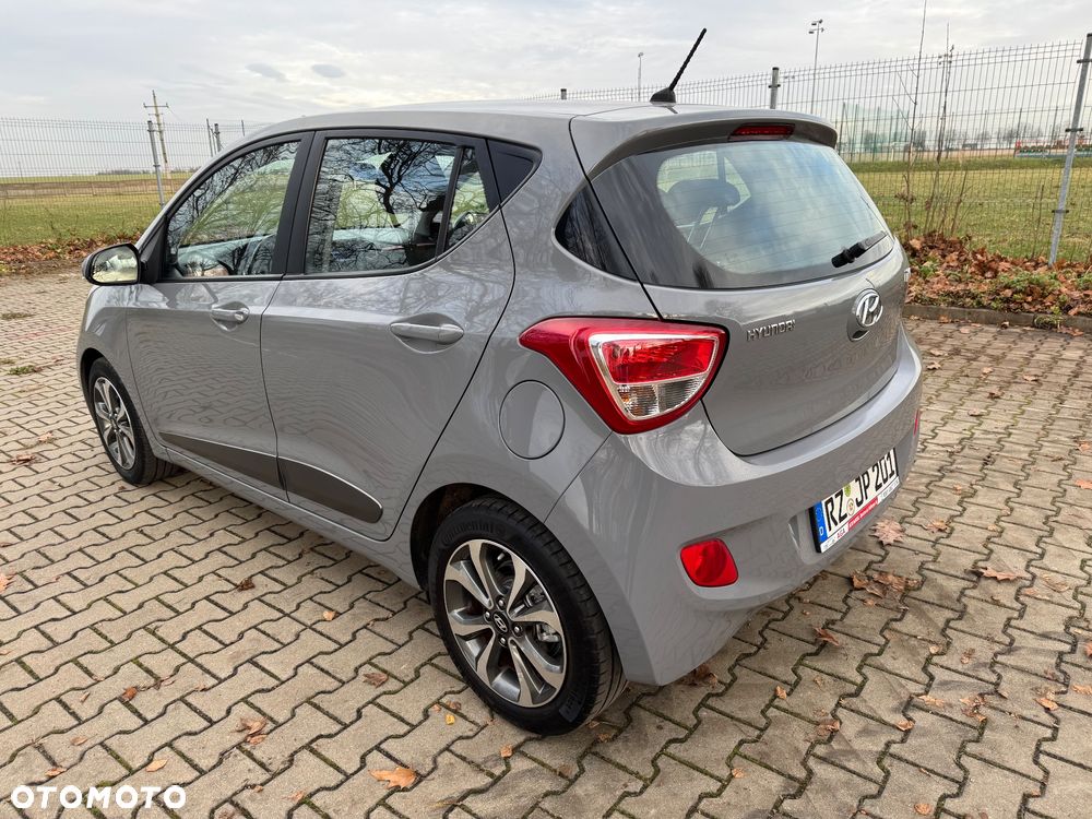 Hyundai i10 - 11