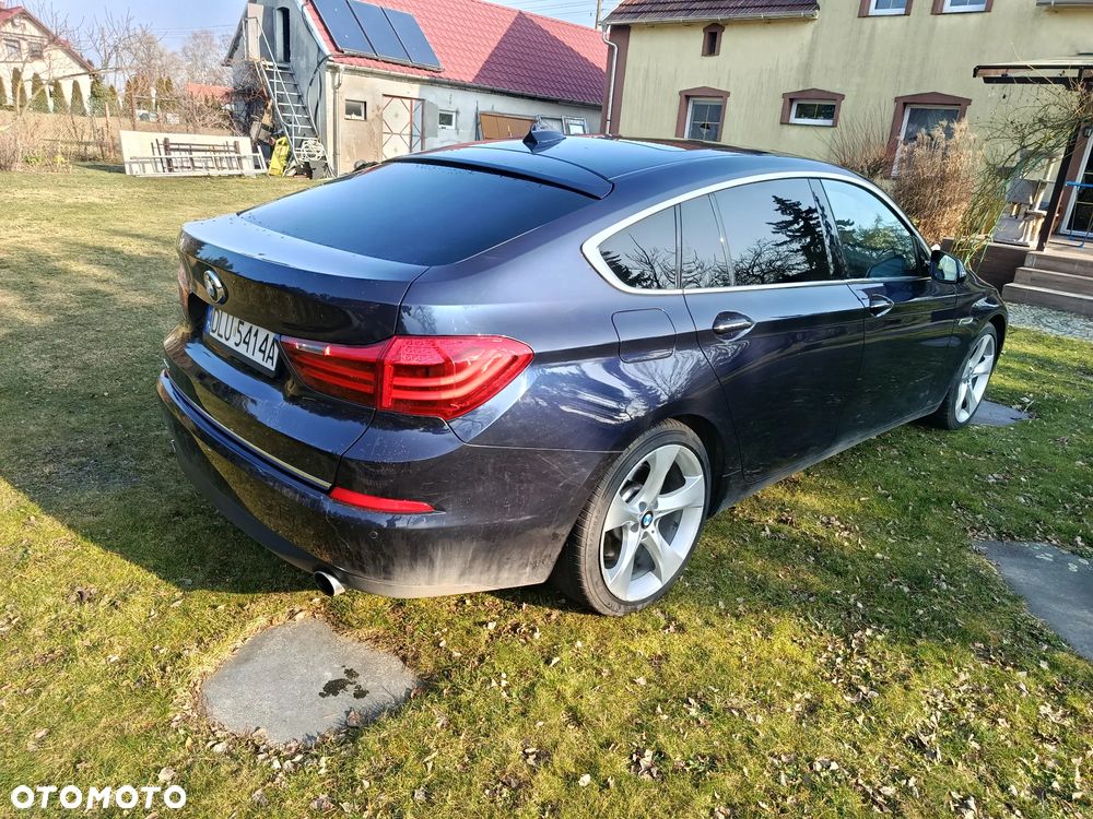 BMW 5GT - 3