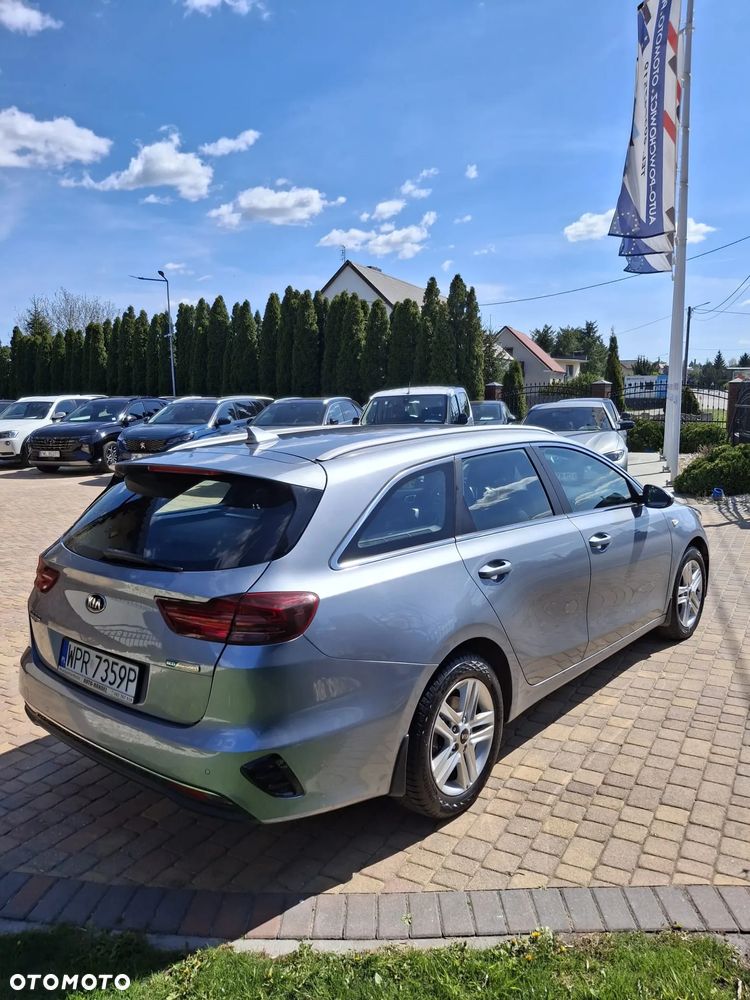 Kia Ceed 1.6 CRDi mHEV M - 5