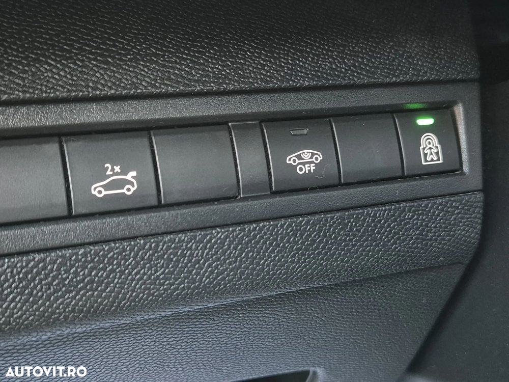 Peugeot 3008 1.5 BlueHDI 130 S&S EAT8 Allure - 16