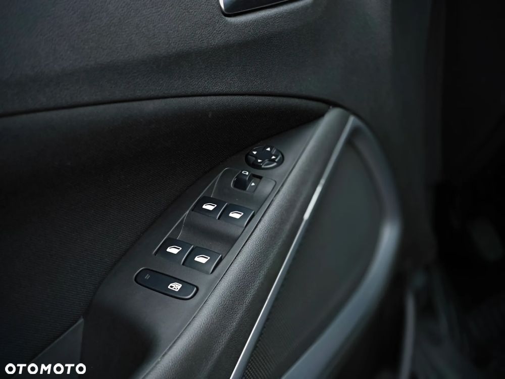 Opel Crossland X 1.2 T Enjoy S&S - 8