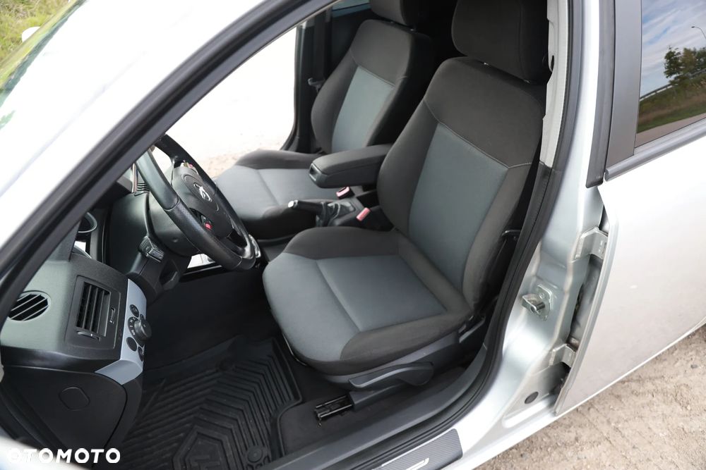 Opel Astra III 1.6 Enjoy - 34