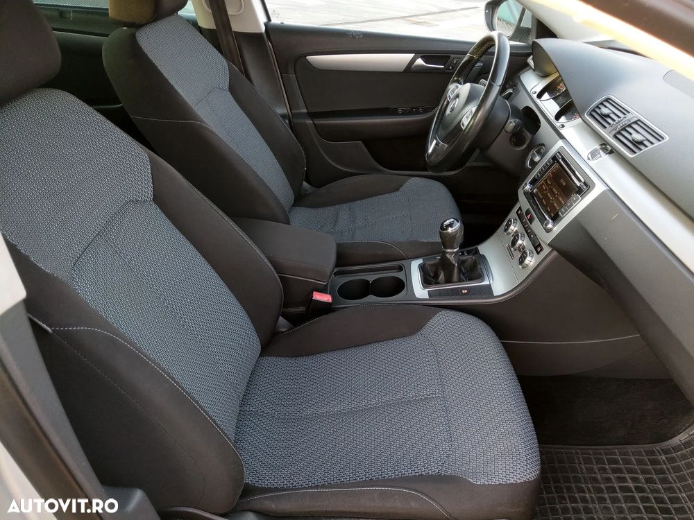 Volkswagen Passat 1.6TDI BlueMotion Tehnology Trendline - 12