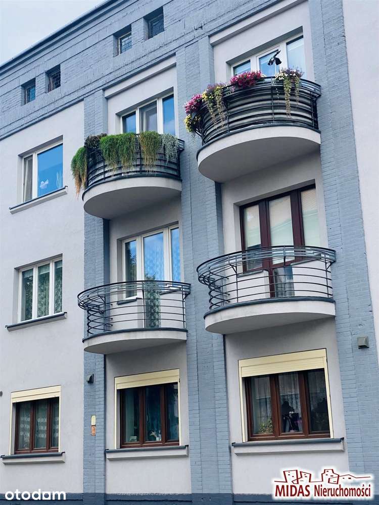 84m w stylowej przedwojennej kamienicy w Centrum