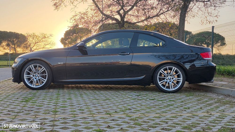 BMW 330 d DPF M Sport Edition - 9